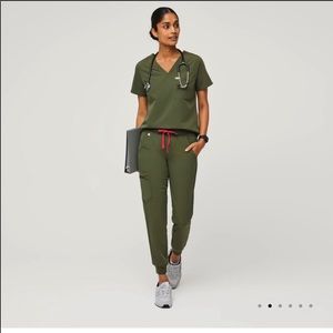 Figs scrubs set